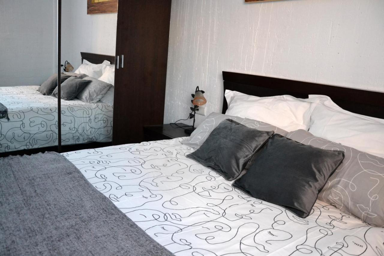 Apartamentos La Sierra ビジャルバ・デ・ラ・シエラ エクステリア 写真