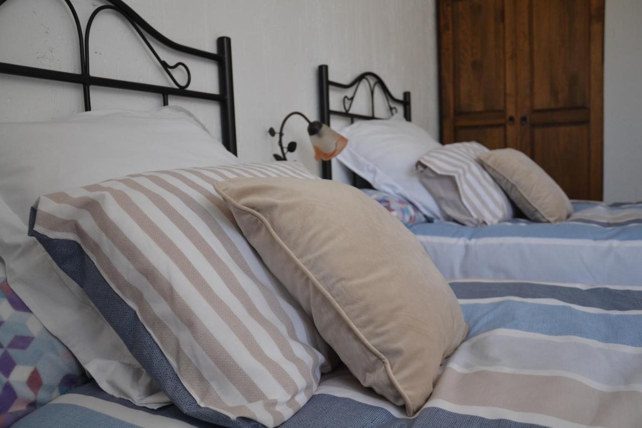 Apartamentos La Sierra ビジャルバ・デ・ラ・シエラ エクステリア 写真